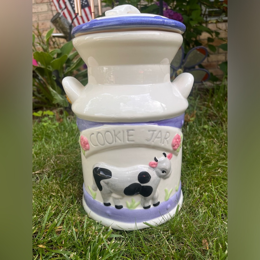 Vintage unique ceramic cow milk pale cookie jar